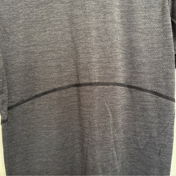 Teen/men's gray Columbia athletic shirt size XS - Picture 6 of 7